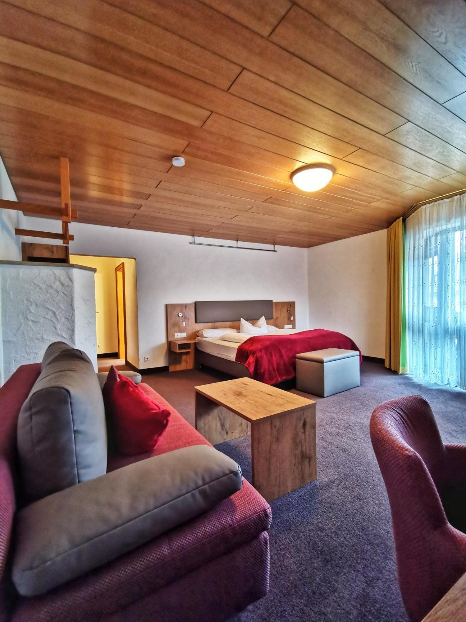 Hotel Krone Nellingen 外观 照片