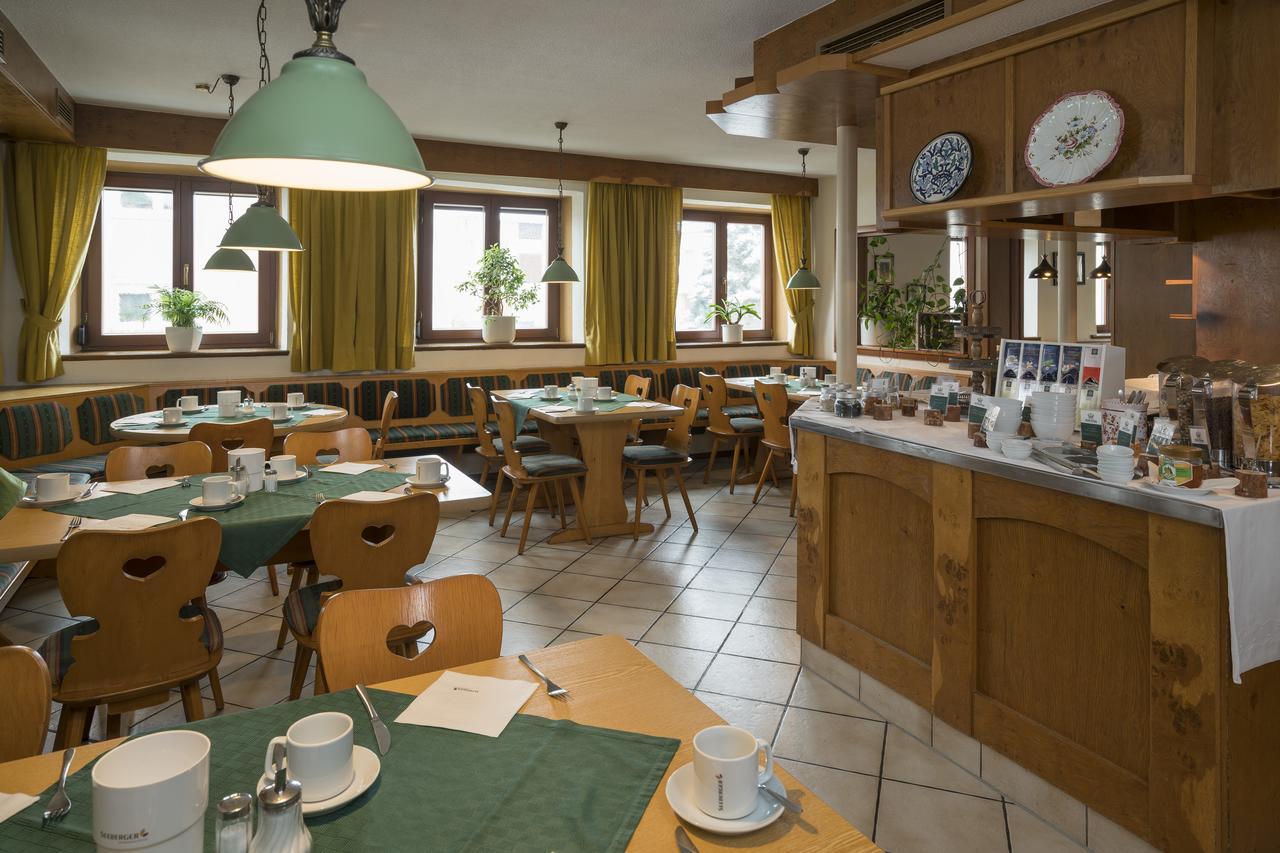 Hotel Krone Nellingen 外观 照片